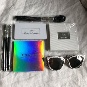 Makeup bundle